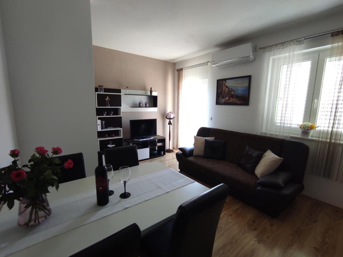Apartment Zunabovic Trogir Exterior foto