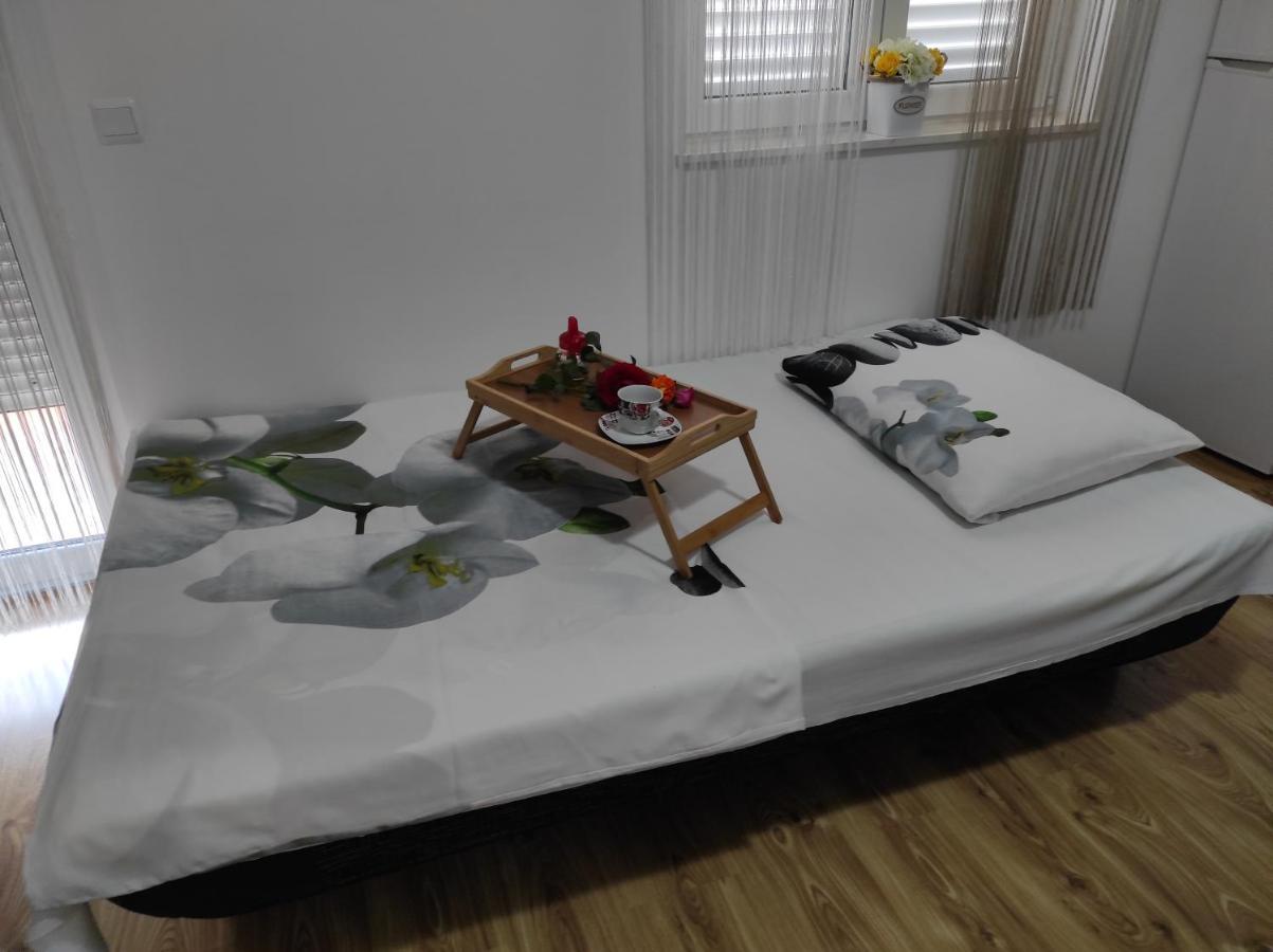 Apartment Zunabovic Trogir Exterior foto